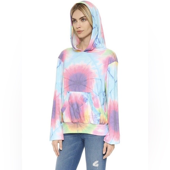 Wildfox Tops - NWOT Wildfox Soft Jersey Tie-Dye Pullover size M
